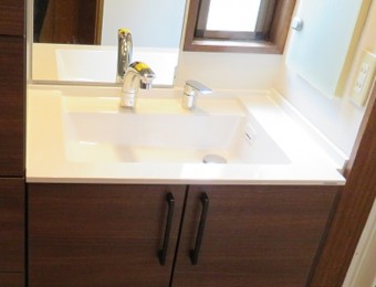 高級感のあるオシャレな洗面空間に 高級感のあるオシャレな洗面空間に